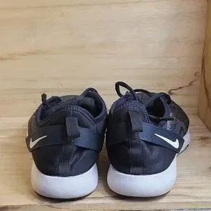 Nike t9 trainers discount